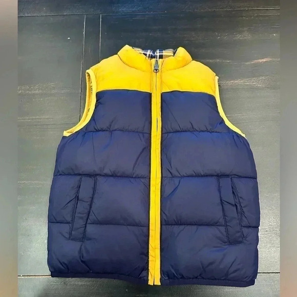 Janie and Jack Reversible Puffer Vest size 3/4T - Picture 5 of 10